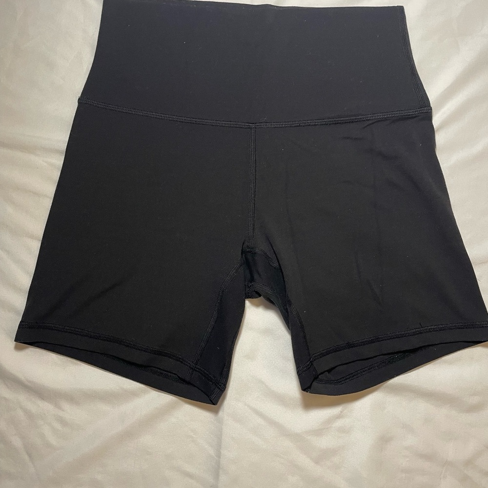 lululemon athletica Women's Black Bike Shorts - Picture 2 of 7